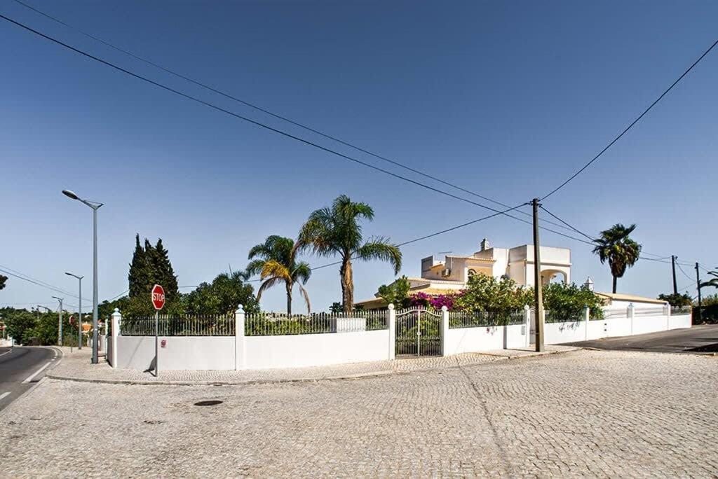 Villa Cabrita, Superb Location, Large Villa, Walk To Restaurants, Supermarkets Beach Ґія Екстер'єр фото